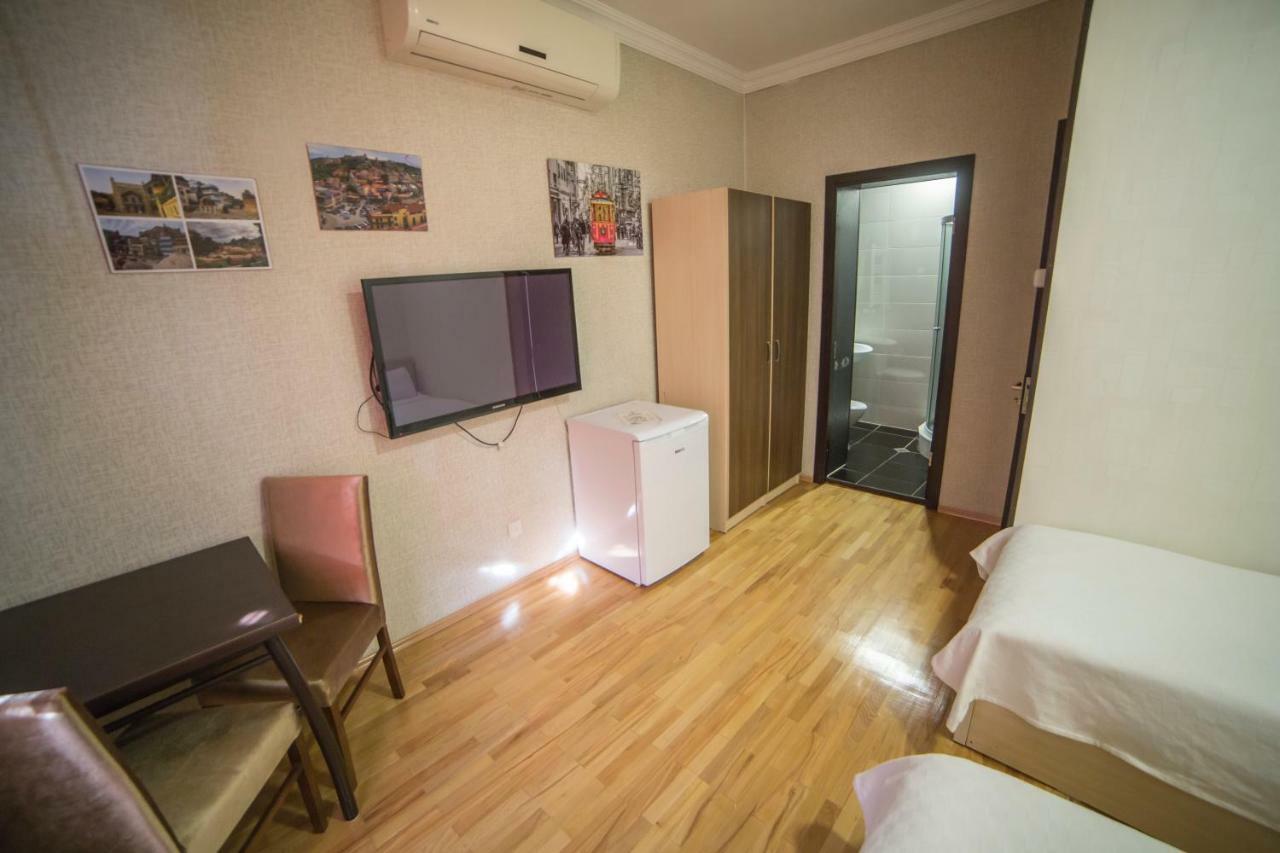 Hirmas Hotel Tbiliszi Kültér fotó